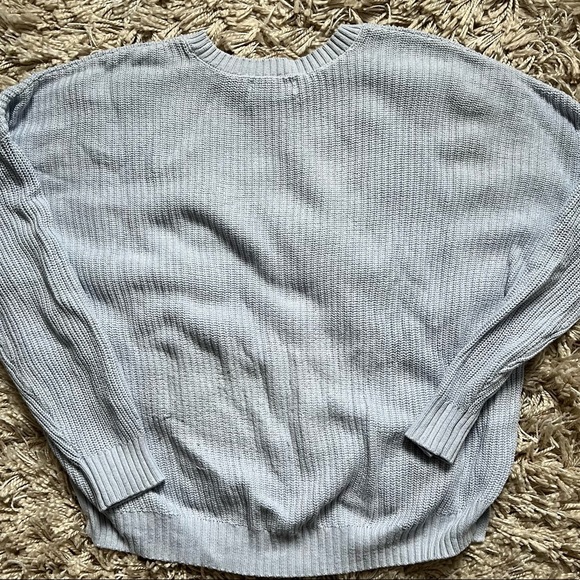 Hollister Sweaters - Picture 5 of 7